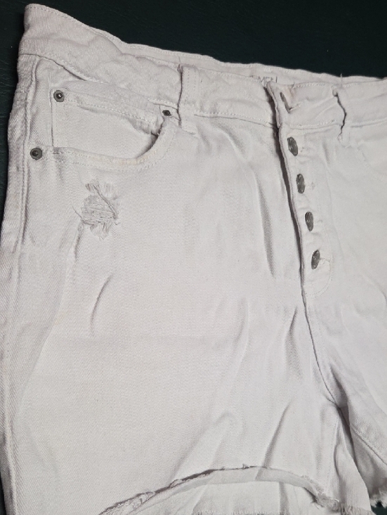 **Time and Tru White Button-Front Denim Shorts** - Picture 3 of 8